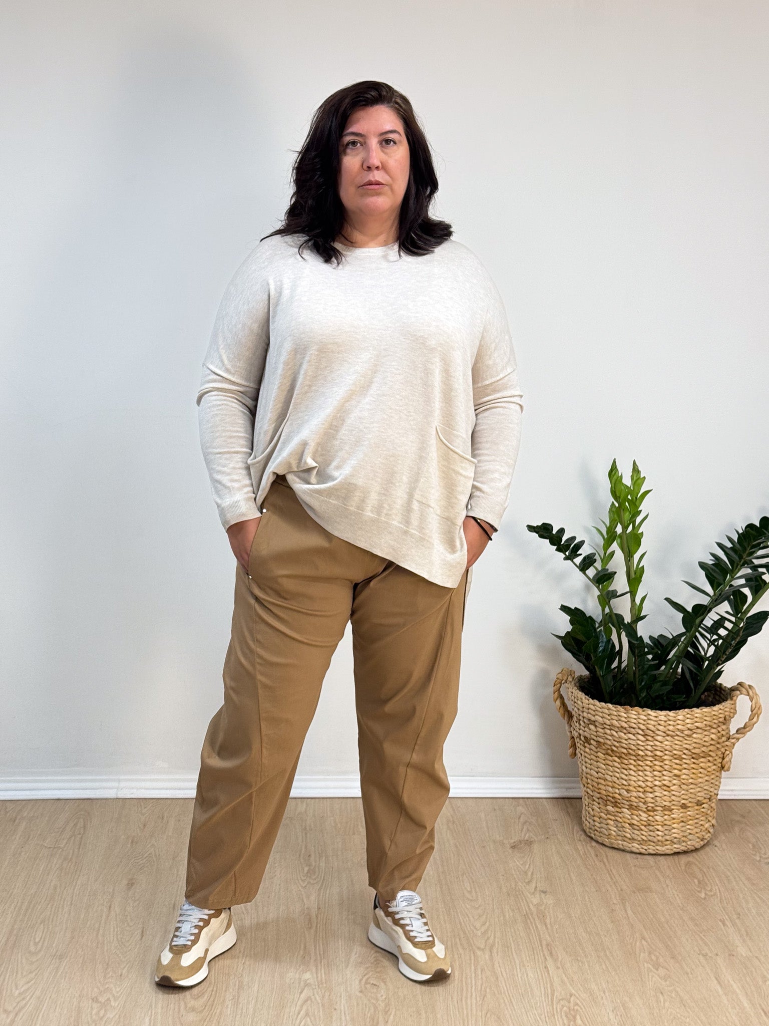 Calça elástica baggy camel