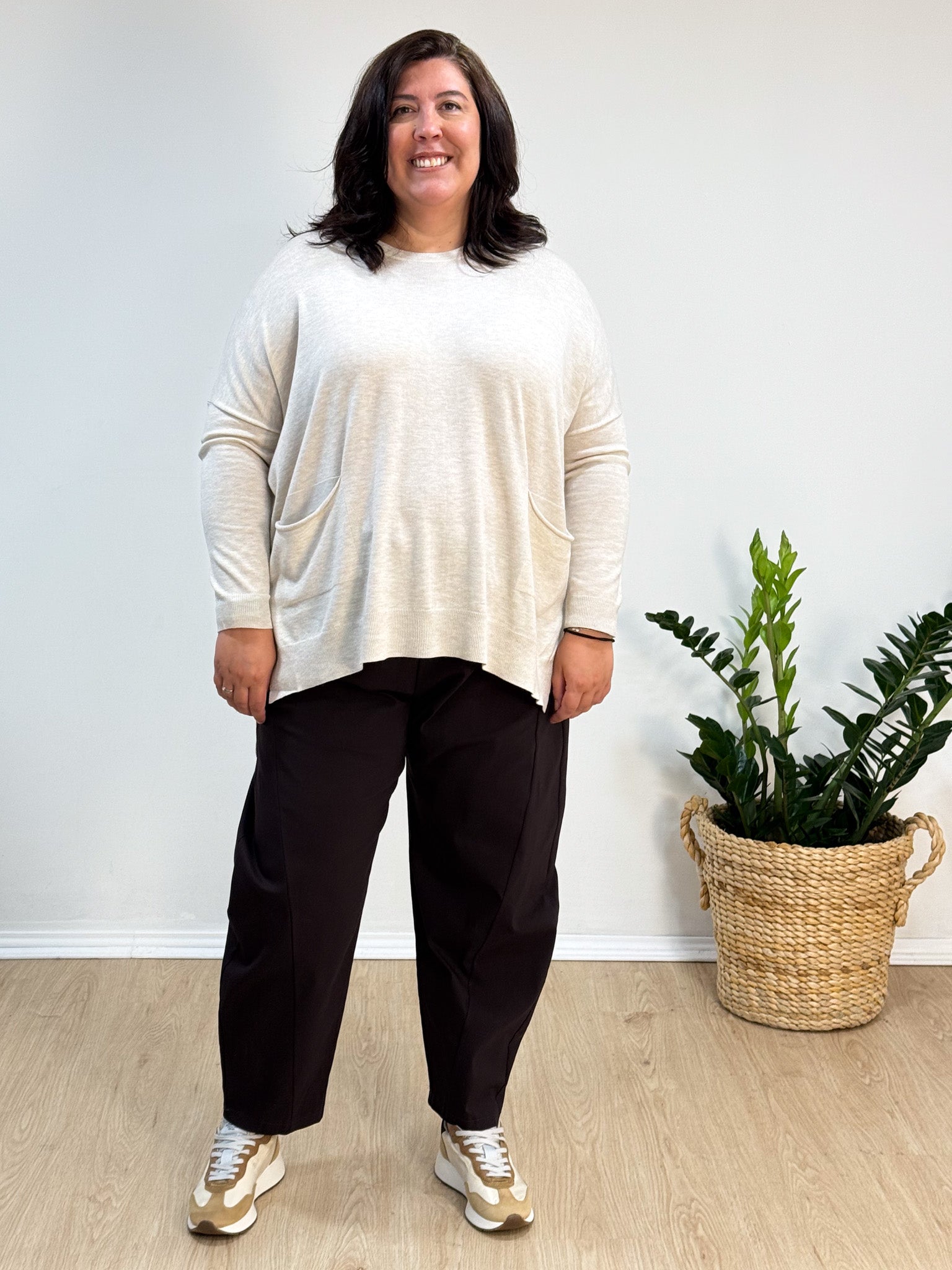 Calça elástica baggy castanha