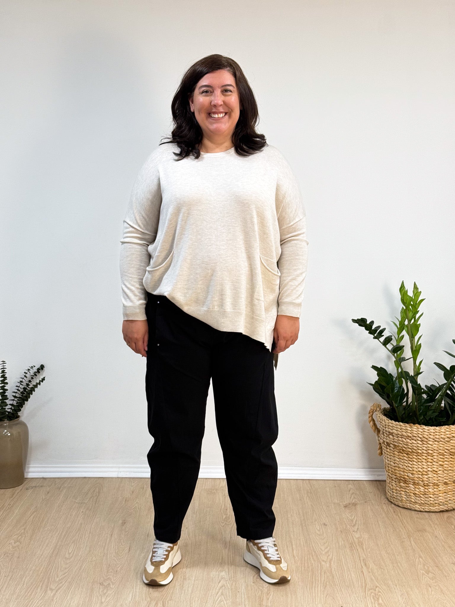 Calça elástica baggy preta