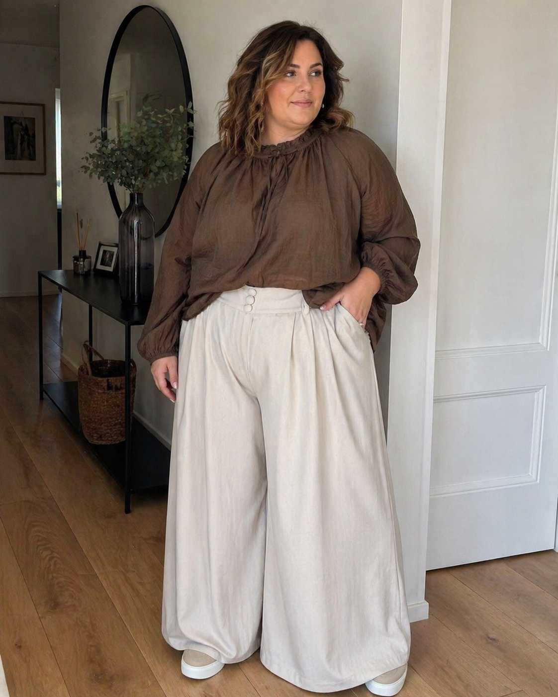 Blusa fluída com cordão castanha