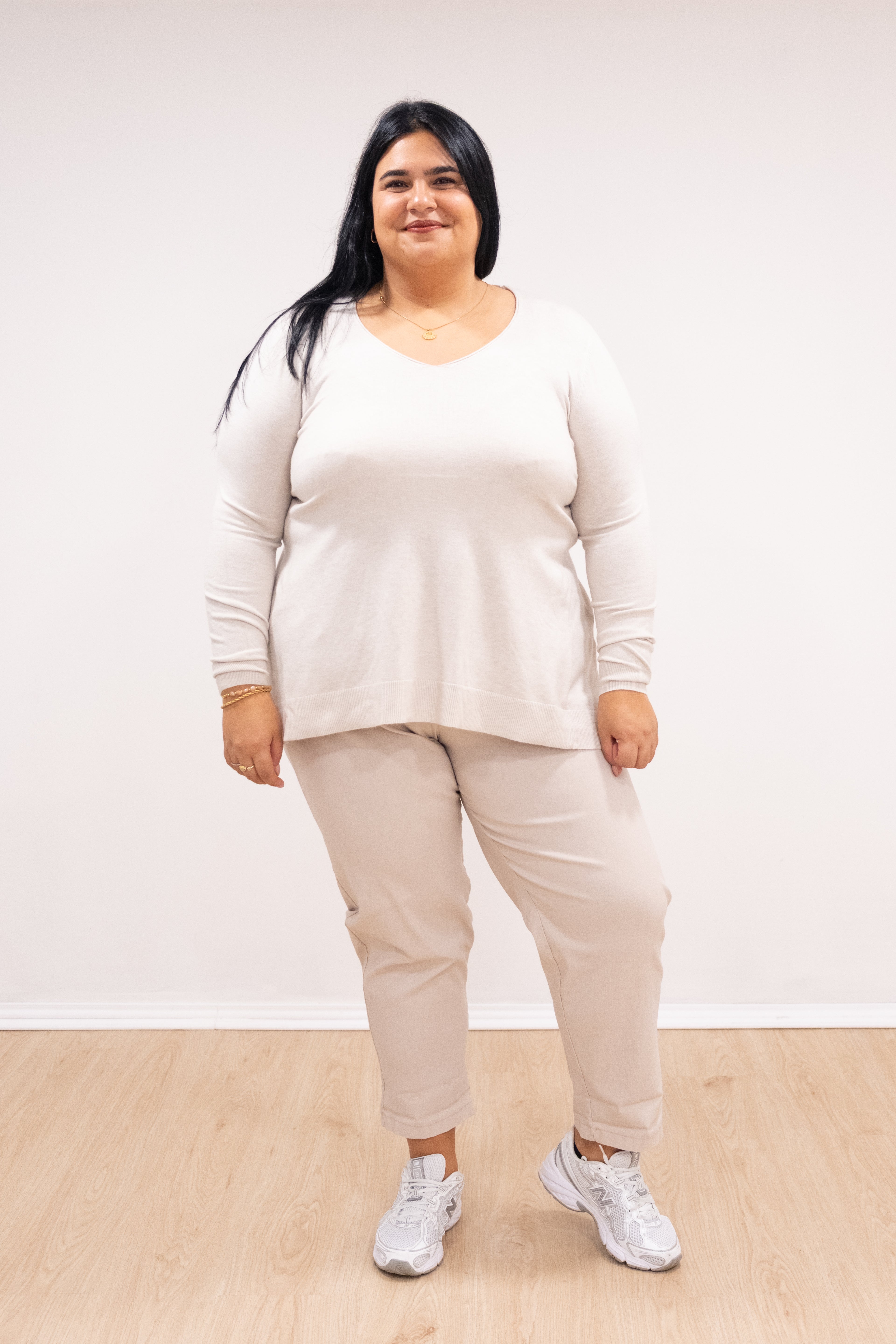 Camisola malha fina rosa bebé decote em bico