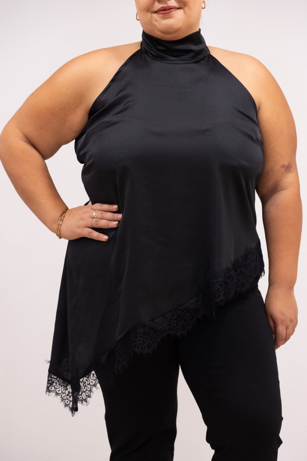 Top meia gola assimétrico preto