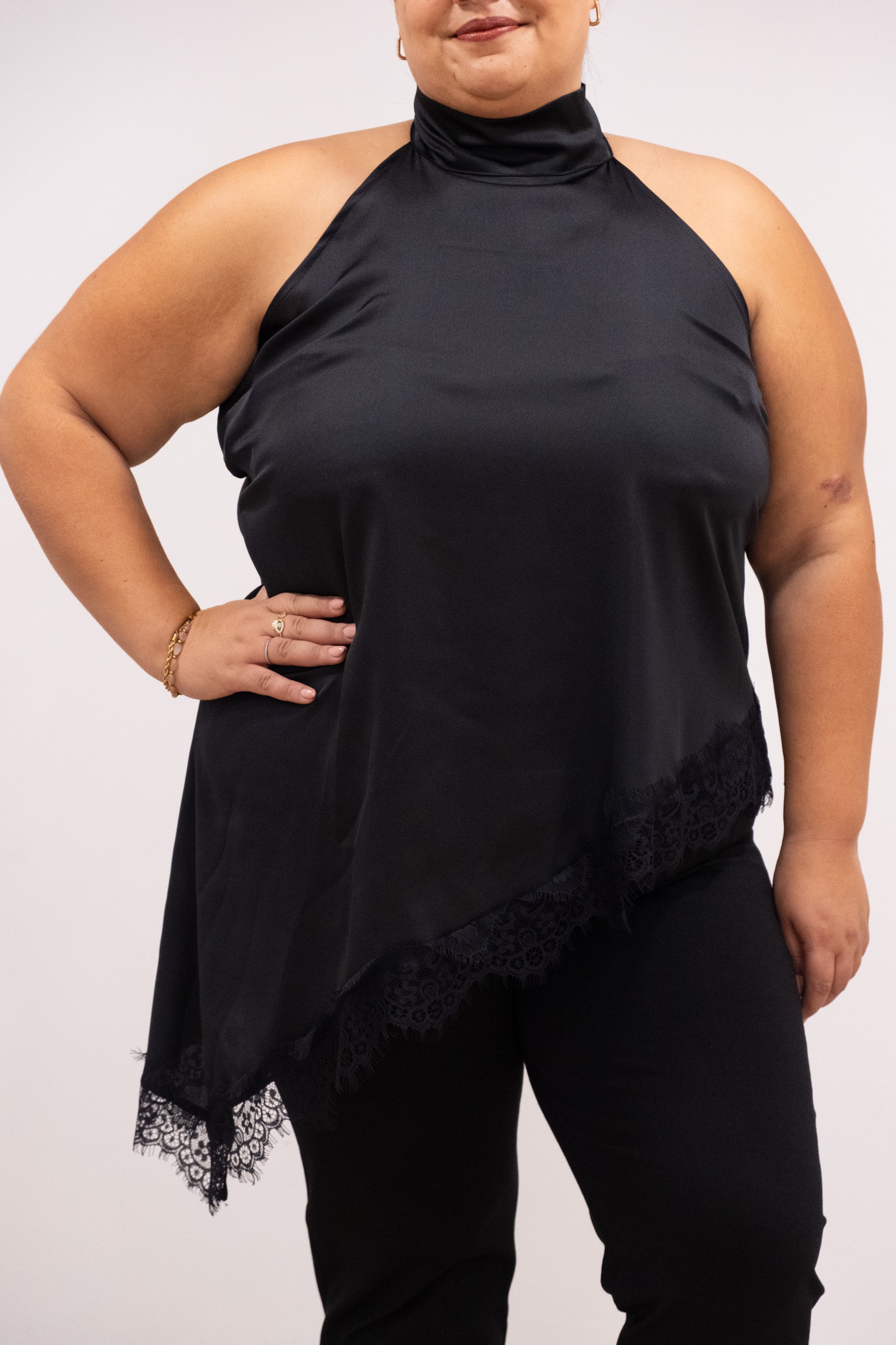 Top meia gola assimétrico preto