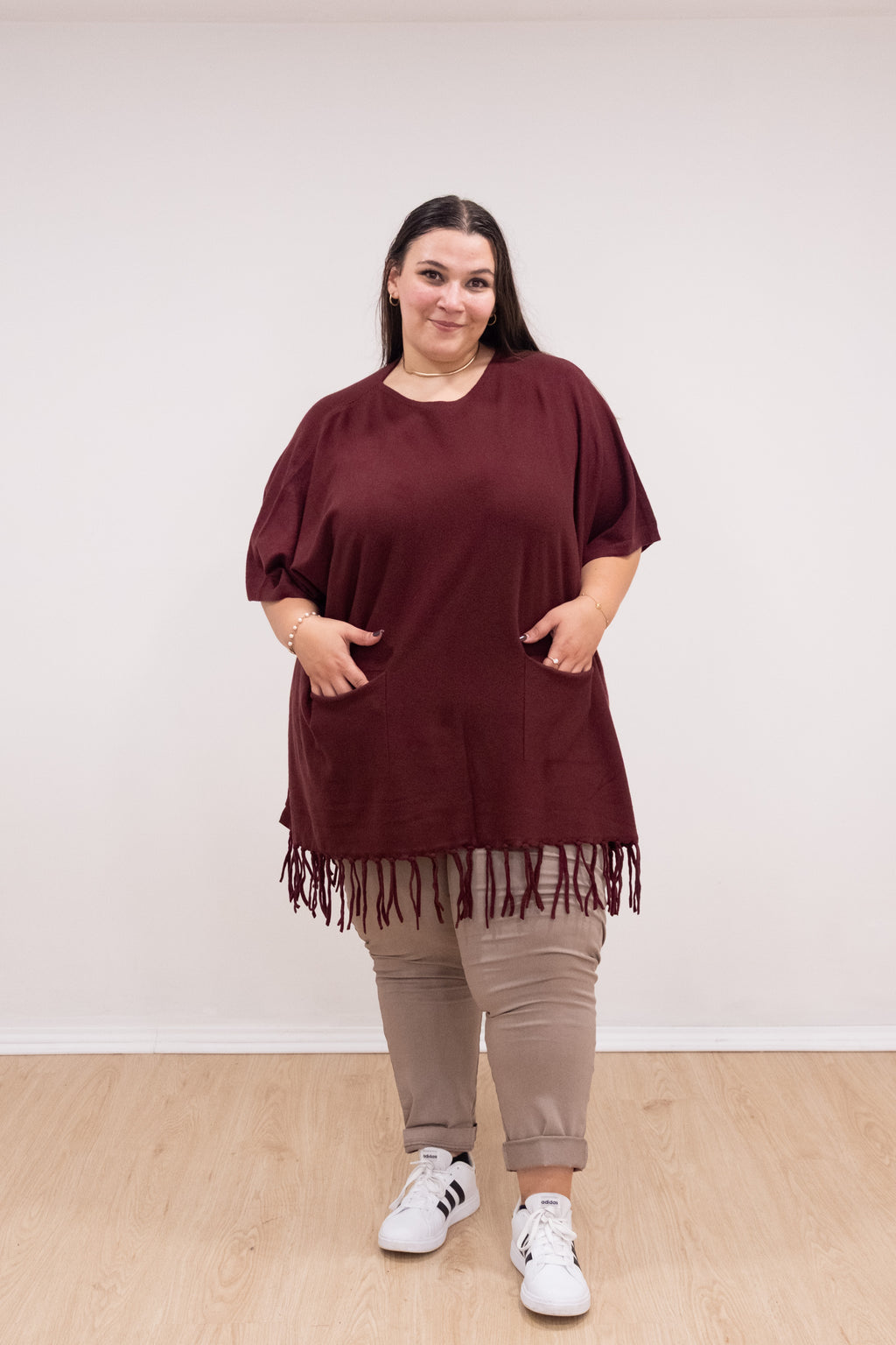 Poncho malha bordô